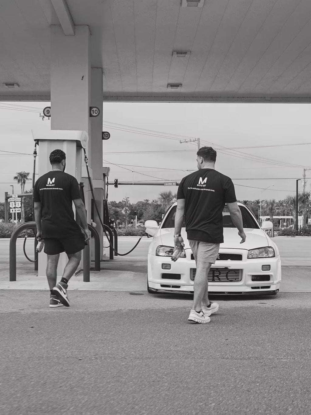 Modist Premium T-Shirt